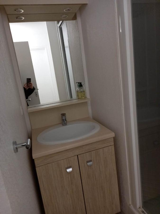 Joli T2 Proche Plage Dans Residence Ла-Лонд-ле-Мор Экстерьер фото