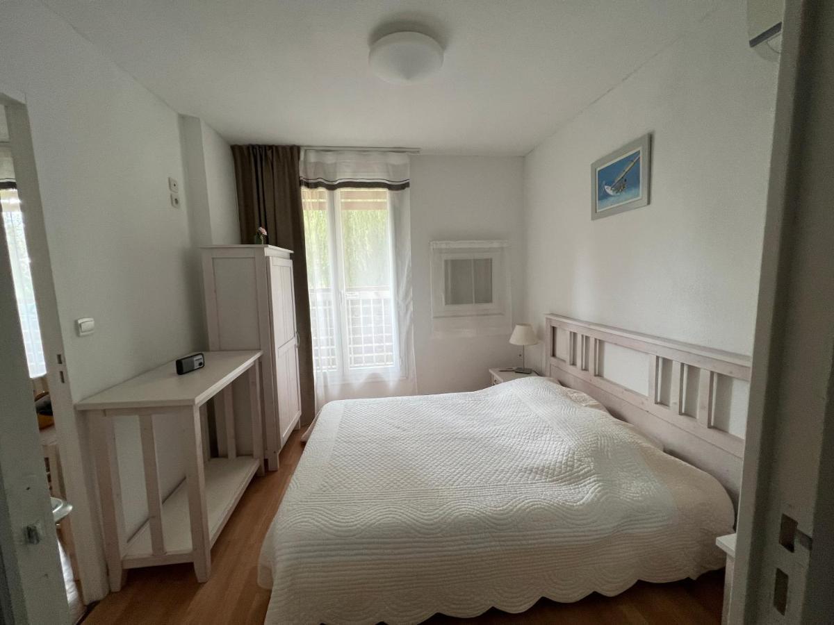 Joli T2 Proche Plage Dans Residence Ла-Лонд-ле-Мор Экстерьер фото